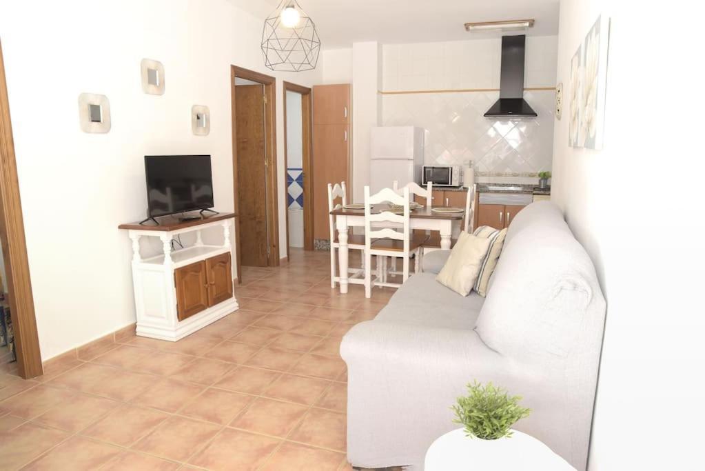Apartamento Elena - Solo Familias Y Parejas Conil De La Frontera Buitenkant foto